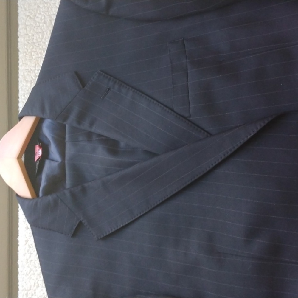 Jos. A. Bank Navy Pinstripe Signature Gold Wool Suit 42S